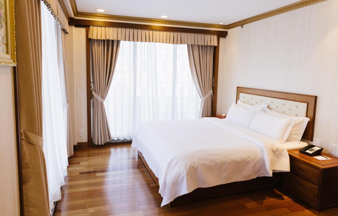Superior Zimmer mit Kingsize-Bett