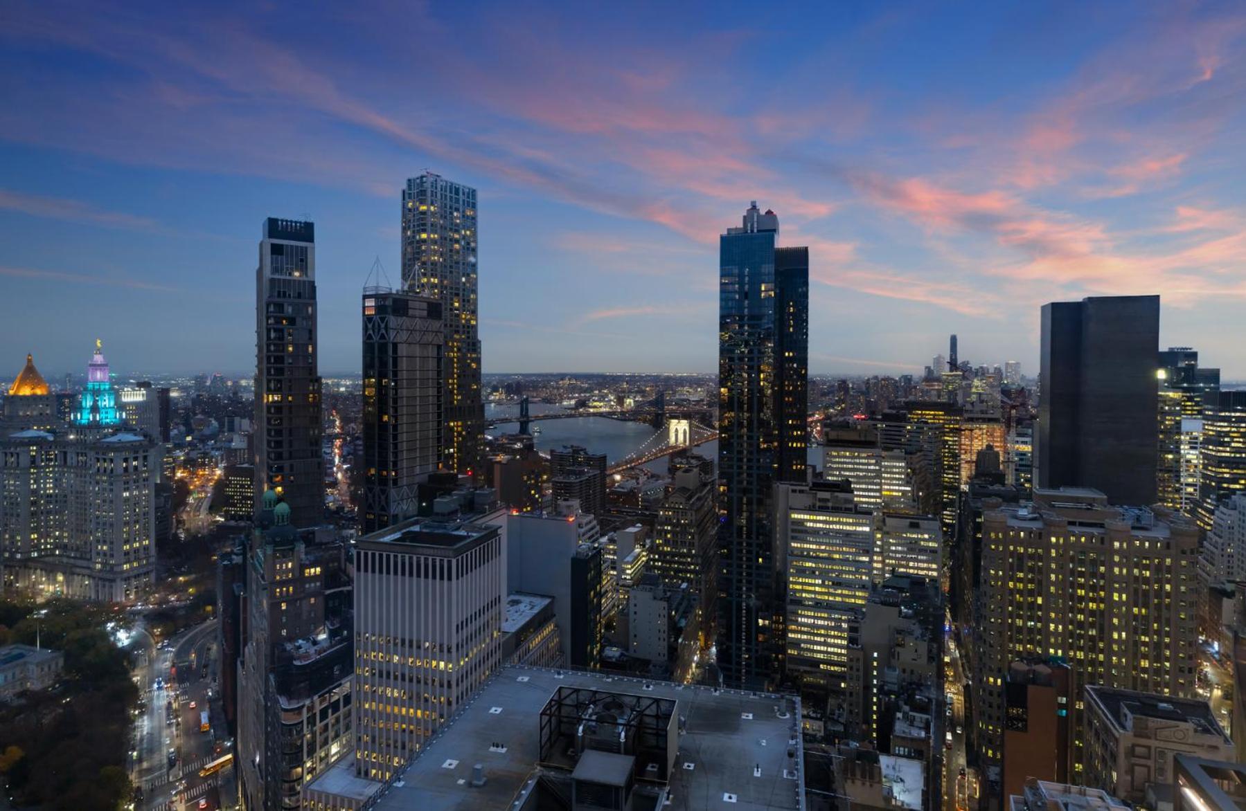 Premier King Brooklyn Bridge View High Floor