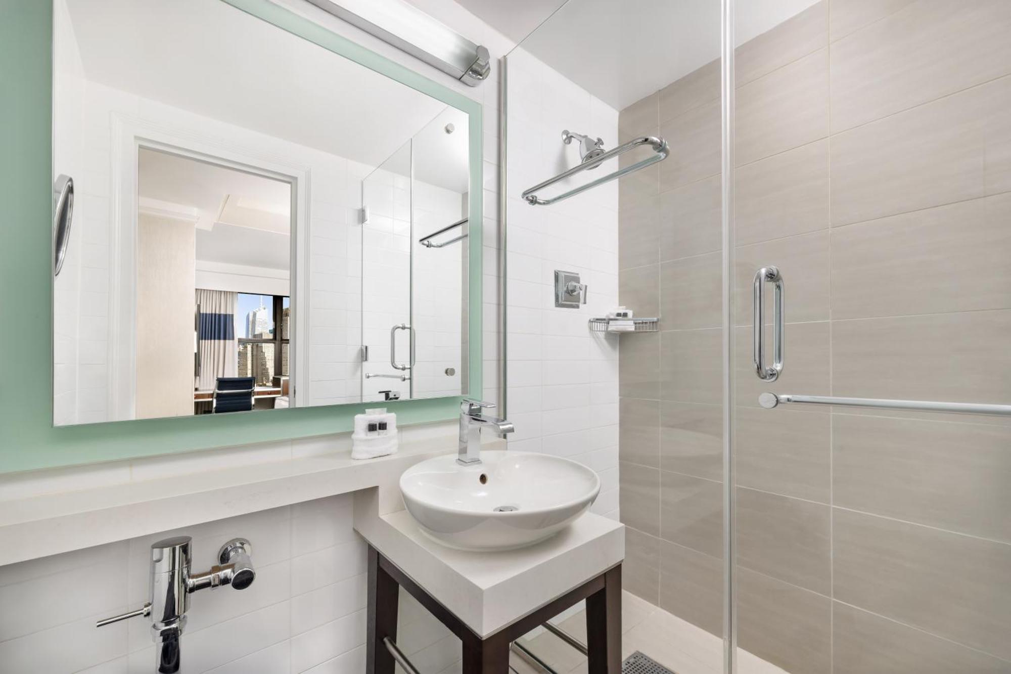 Executive Queen Room