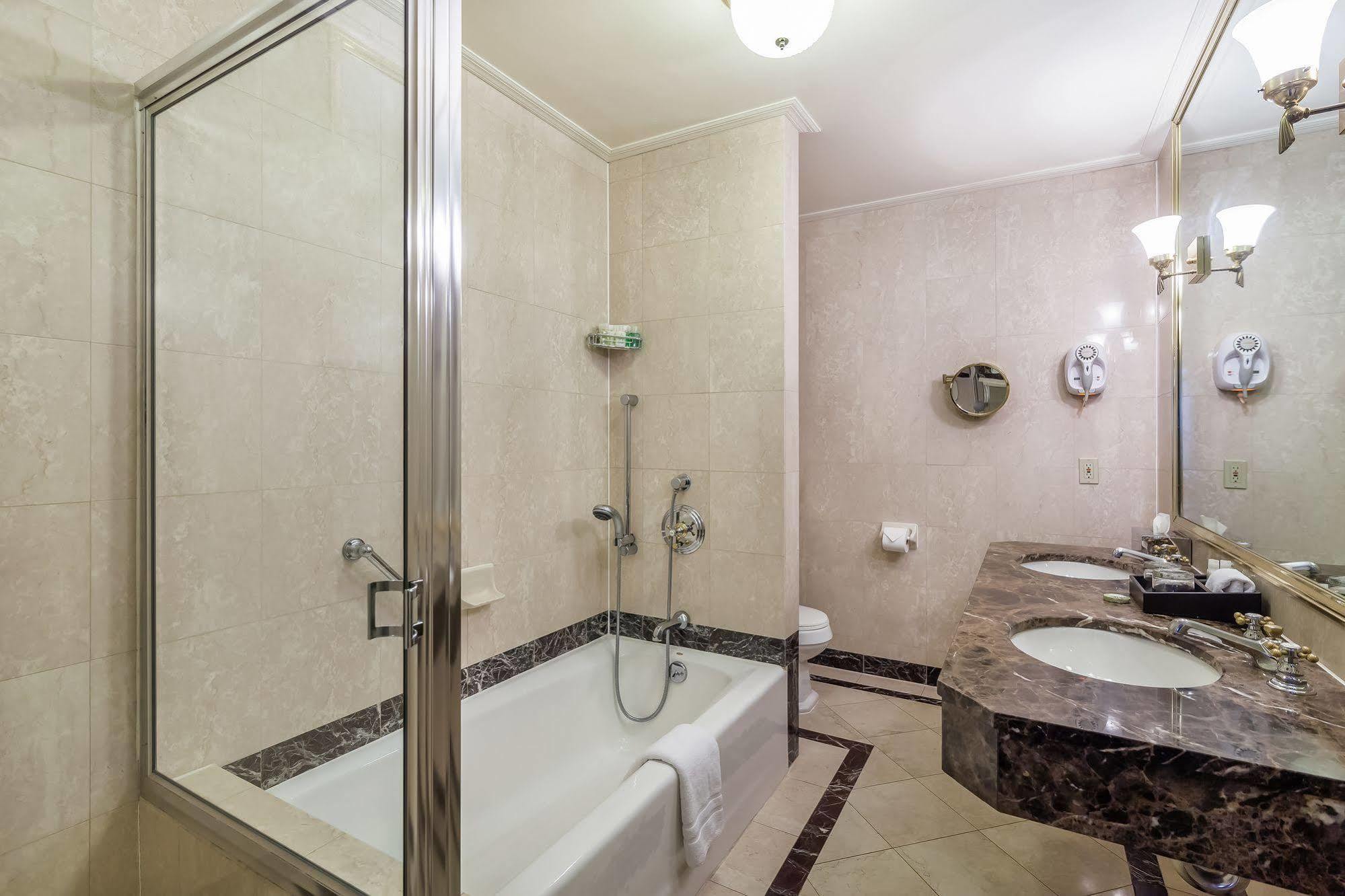 Deluxe Suite mit Kingsize-Bett - Raucherzimmer